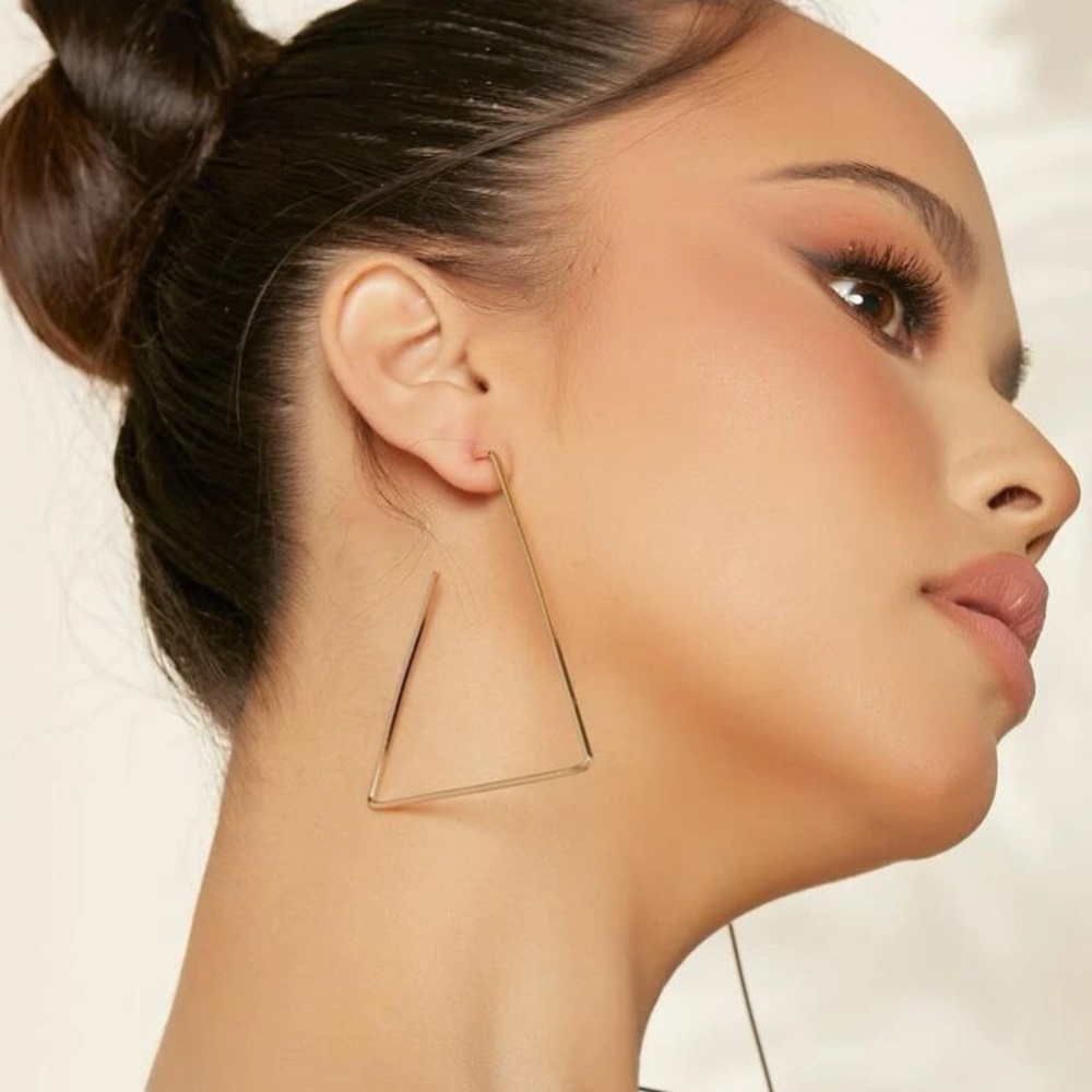 NWT Gold Triangle Earrings